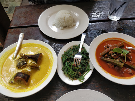 Aunty Aini's Garden Cafe