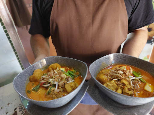 RasaZuk Nasi Ayam Cincang Berempah