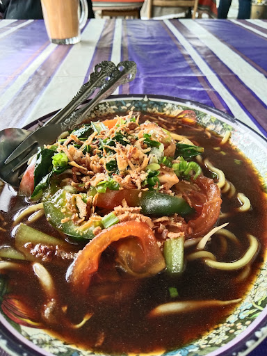 WARUNG WARISAN KAK CHAH@KEDAI MEE REBUS LAKSA KAK CHAH