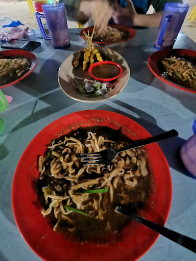 Gerai Makan Tepi Sungai