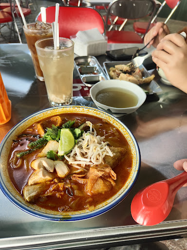 Dou De Chicken Rice Shop