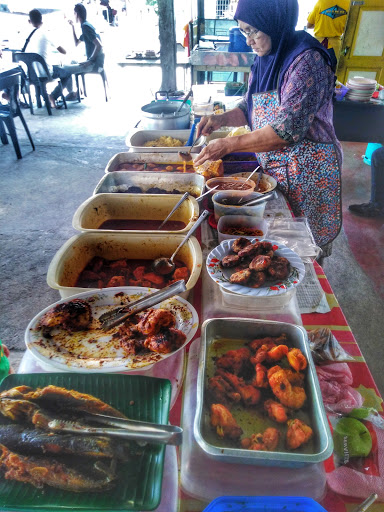 Kedai Makan Mok Su Esah