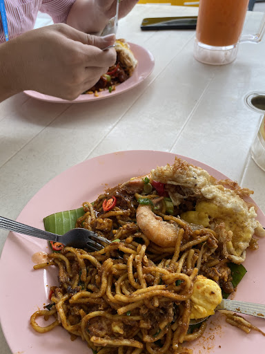 Haji Ali Mee Goreng Daun Pisang