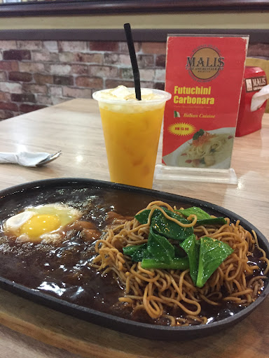 Malis Cafe And Restaurant